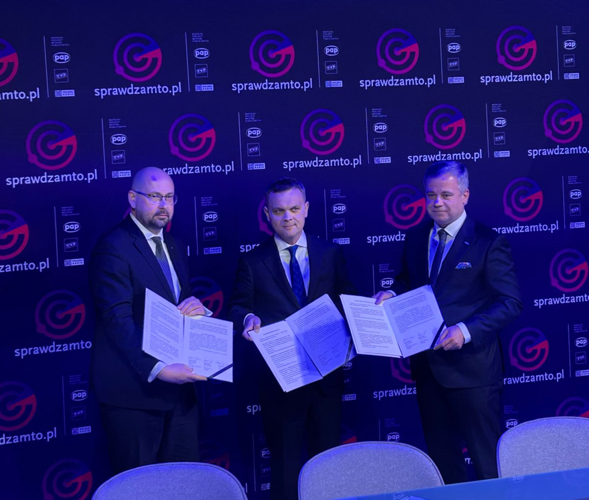 Paweł Olszewski tweet media