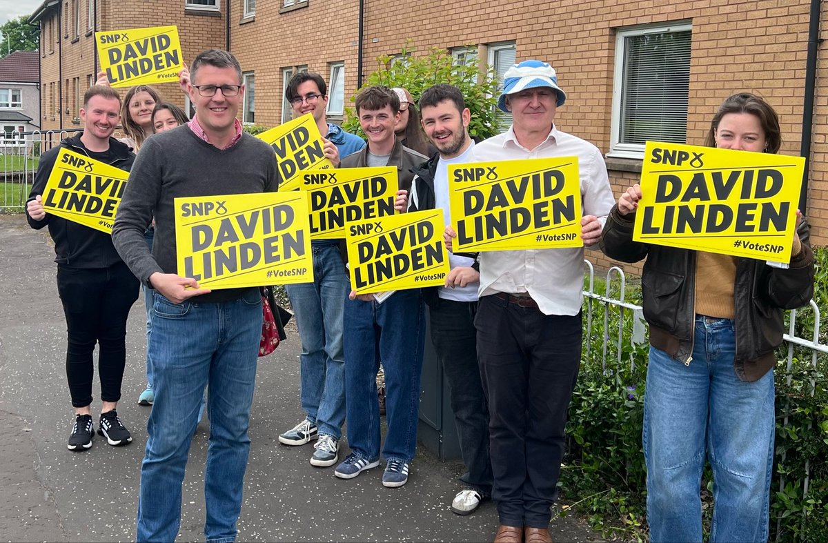 DavidLinden's tweet photo. Another round of GOTV begins with one of our teams. 💛

⏰ You have just under 9 hours left to get out and make it #BothVotesSNP. https://t.co/GFlzjBG06R