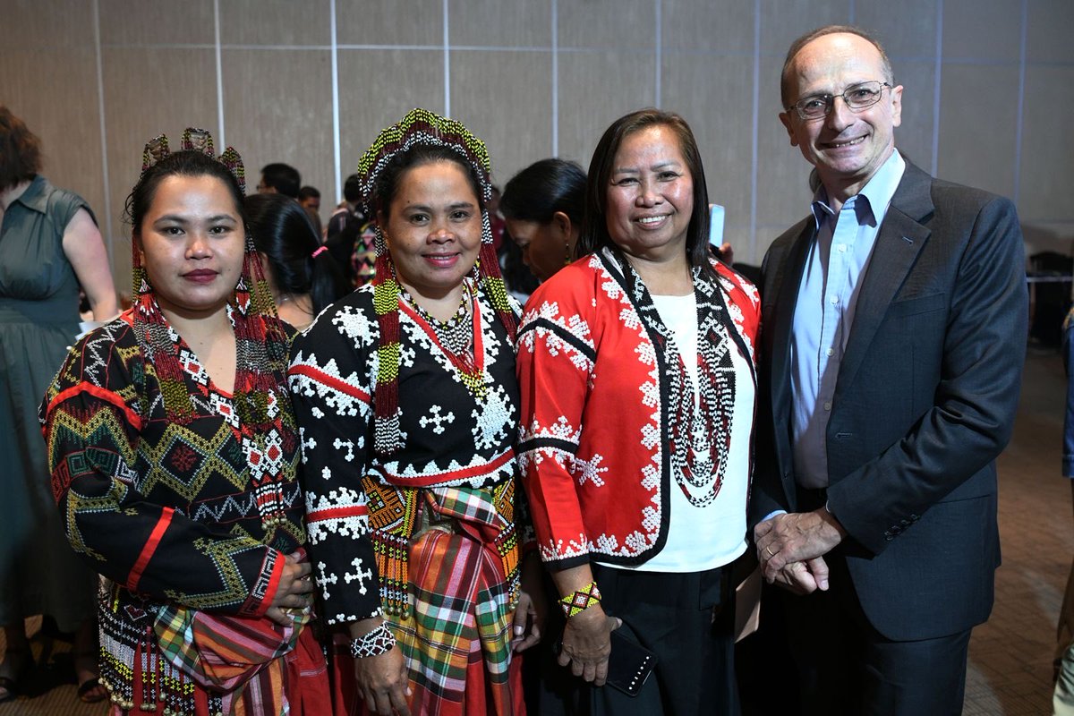 C_Bahuet's tweet photo. Deep thanks to New Zealand 🇳🇿 for partnering with #UNDP to launch #ILEAD in Mindanao! 🇵🇭- supporting Indigenous Peoples’ rights and wellbeing. We will strengthen leadership &amp; economic capacity for 1,600 Indigenous women &amp; girls and benefit communities in 4 ancestral domains. https://t.co/npIJ0E3dFv
