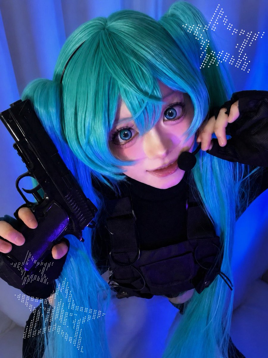 こま tweet media