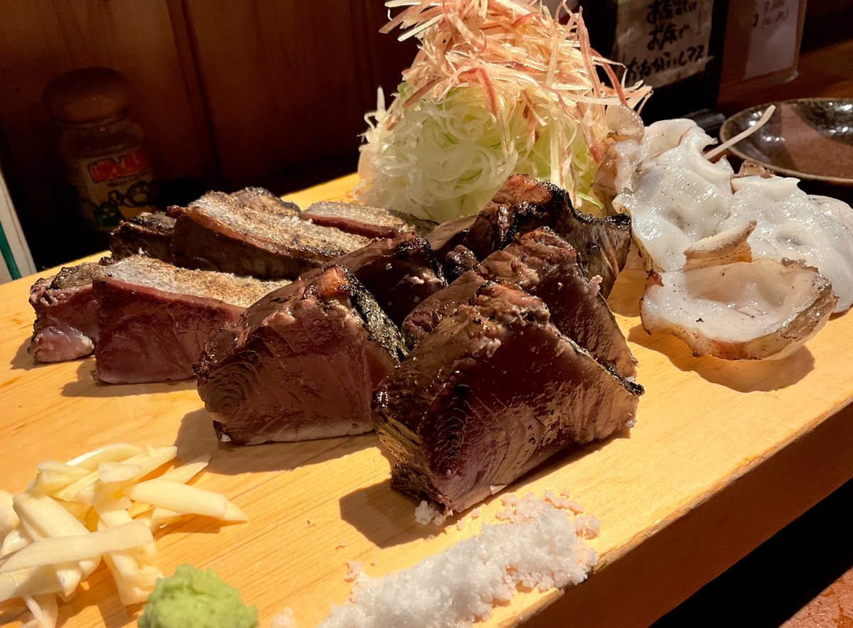 Meloooooon's tweet photo. 鰹を食べに来ました🤭🍈 https://t.co/wmpZZ5gTGG
