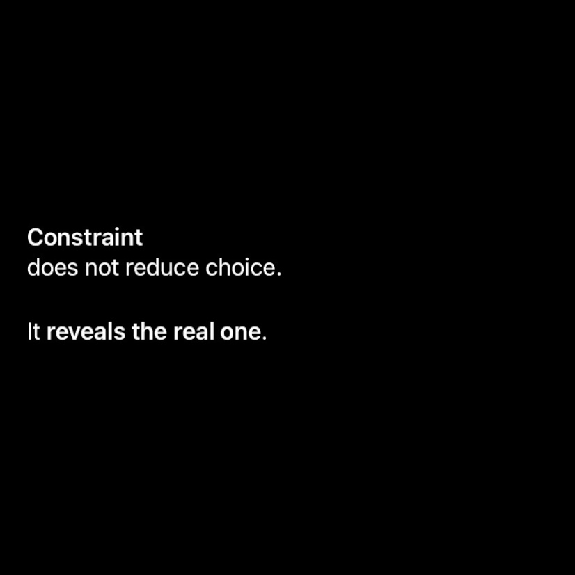 BLACK_FIELD_CO's tweet photo. Decision Under Constraint: How Limited Options Shape Judgment, Action, and Responsibility
https://t.co/sympPX2hHc
#GeneralManagement #CrisisManagement #BlackFieldPublishing #LexxChe #DecisionMaking #Leadership #Management #SystemsThinking #Uncertainty #RiskManagement #StrategicThinking #OperatingInTheDark #BusinessStrategy #Pressure #Execution