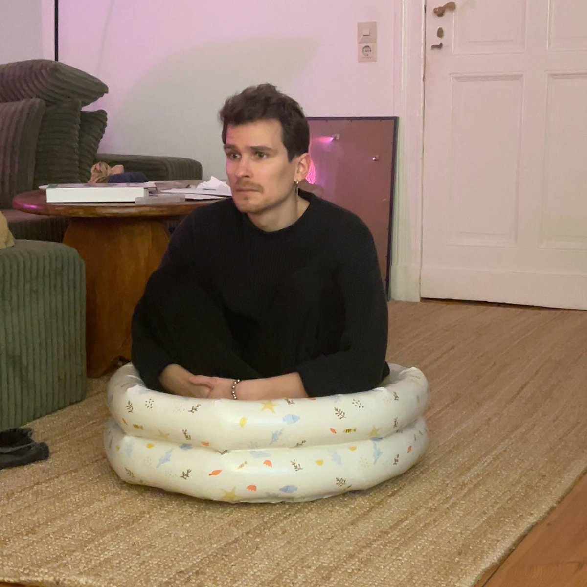 PepperedGame's tweet photo. My wife bought a pool. https://t.co/97i3maS7KA