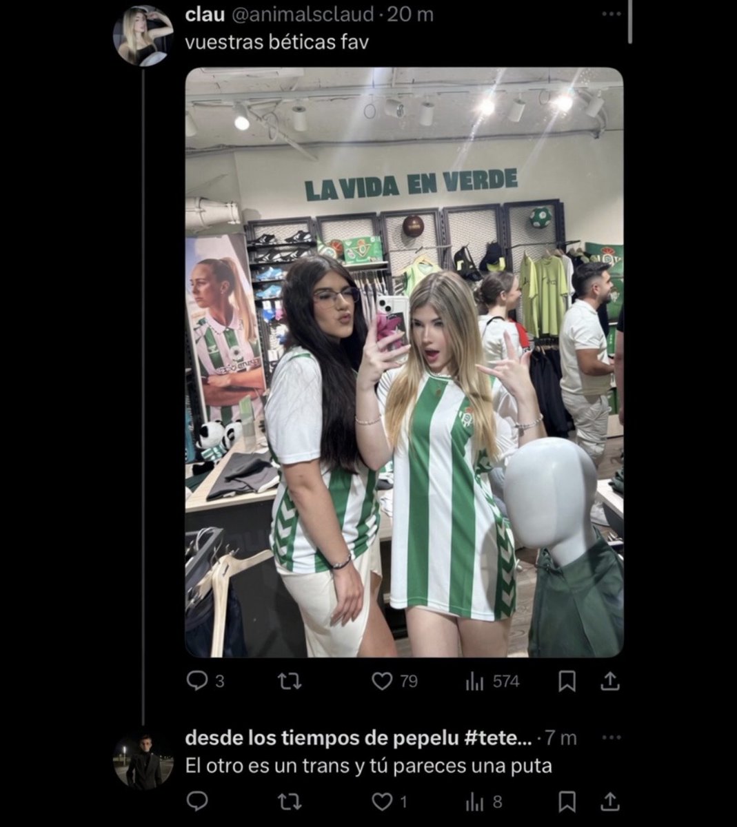 adri tweet media