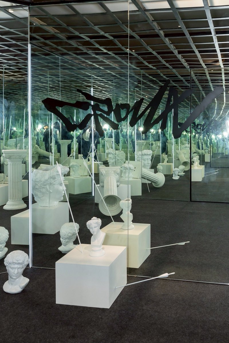 เปิดประตูสู่จักรวาลของ EXO กับป๊อปอัพครั้งแรกในประเทศไทย “EXO POP-UP [REVERXE THE WORLD] in BANGKOK”  

มาพร้อมการจำลองบรรยากาศสุดพิเศษ มุมถ่ายรูปสุดชิค จัดเต็ม THAILAND LIMITED EDITION MD สุดน่ารักกว่า 8 รายการ IMPORTED OFFICIAL MD อันน่าเก็บสะสม และ PHOTO BOOTH