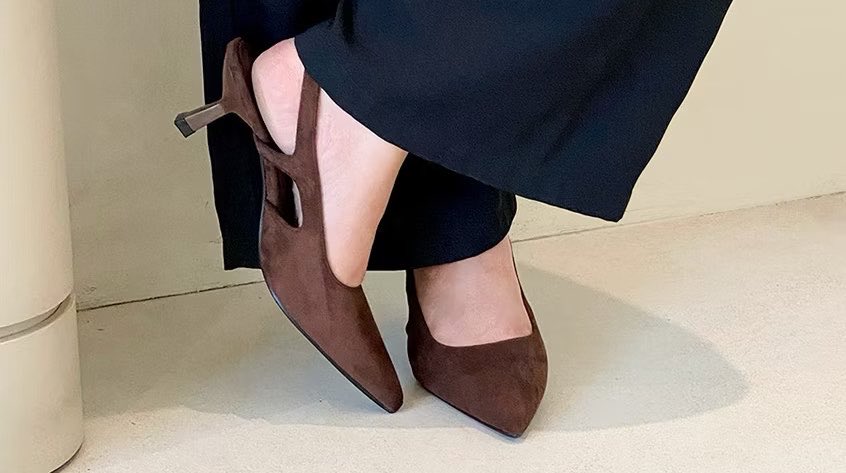 nostalgicolif's tweet photo. pretty heels ❣️❣️

adakah disini yang semakin dewasa jadi semakin suka pakai heels ??😍😍 nahh aku ada rekomendasi heels yang cakepp dan ngga norak ✨✨ https://t.co/U3x9eWyy2f