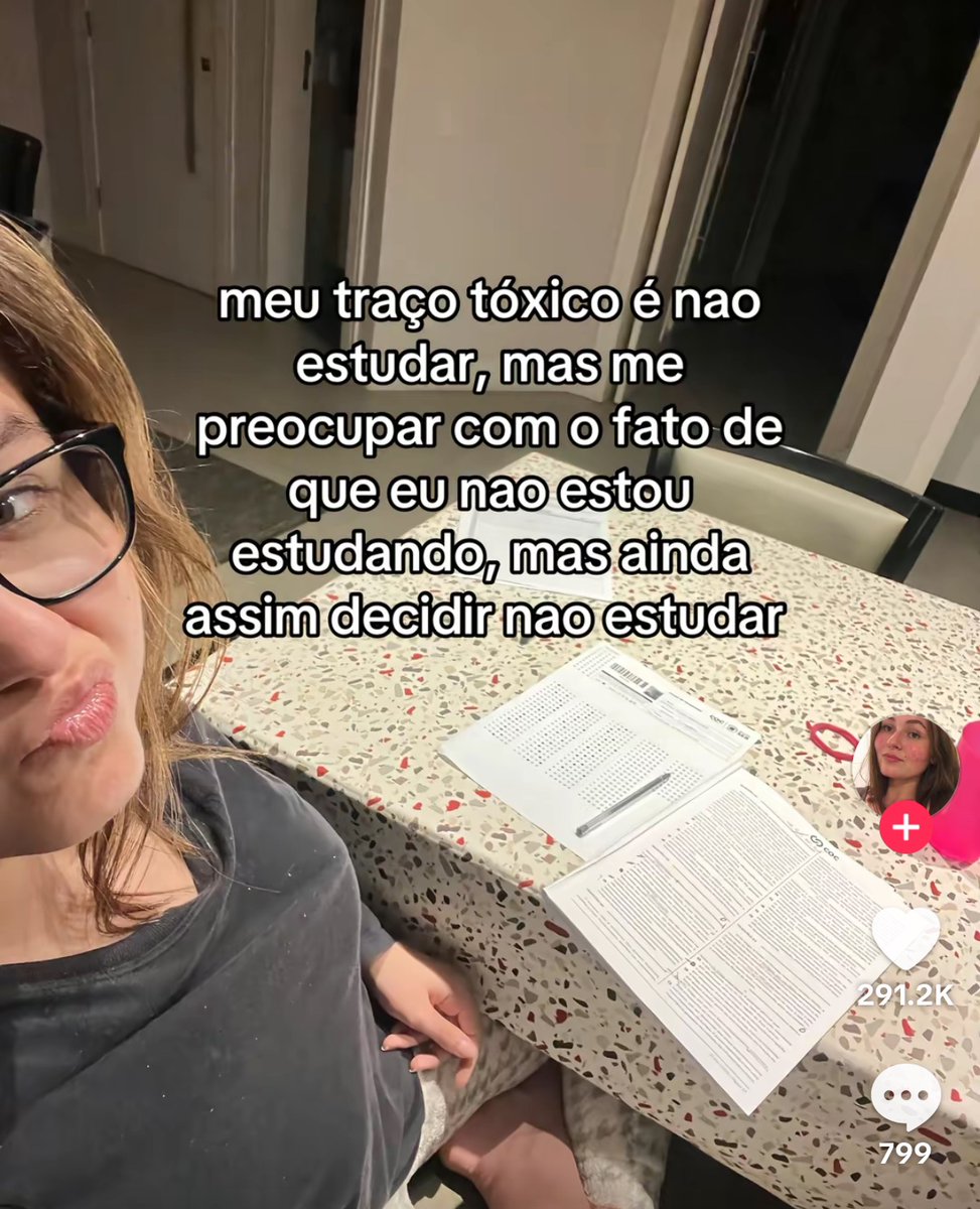 Tiktok fora de contexto tweet media