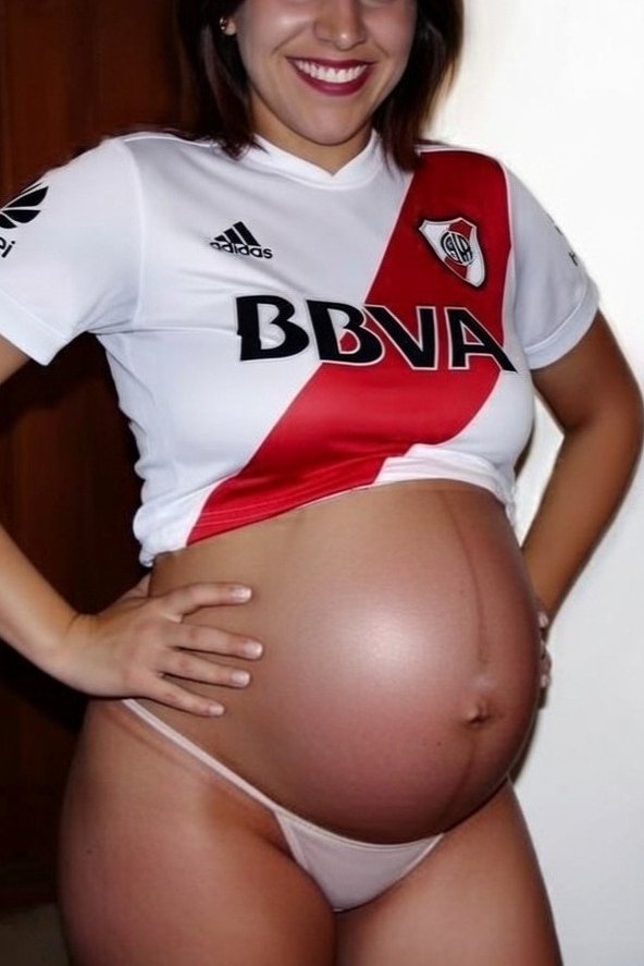 Maichuchis tweet media