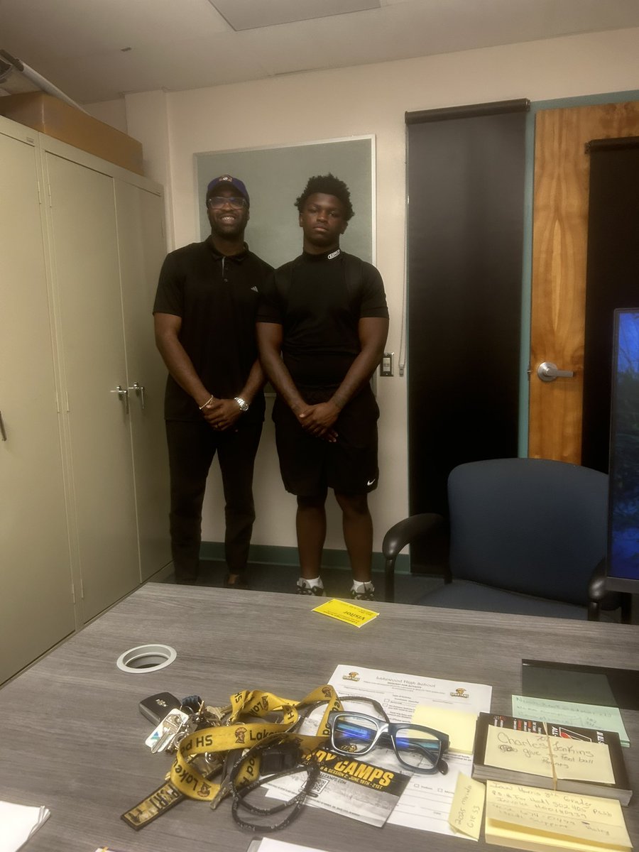 Lee Gordon Jr tweet media