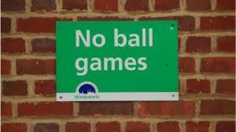 JOGOFUNCIONAL1's tweet photo. New article- No Ball Games 

I discuss the fall of unstructured football in youth development, how early professionalism and coaching exposure within youth football is detrimental to player development 

To read in full click the link bellow 

https://t.co/esoWsm98Df https://t.co/SzH3fInCt5