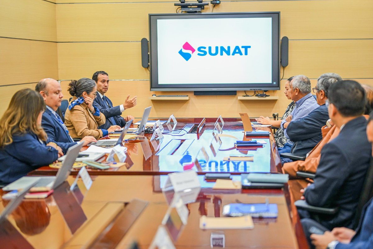 SUNAT tweet media