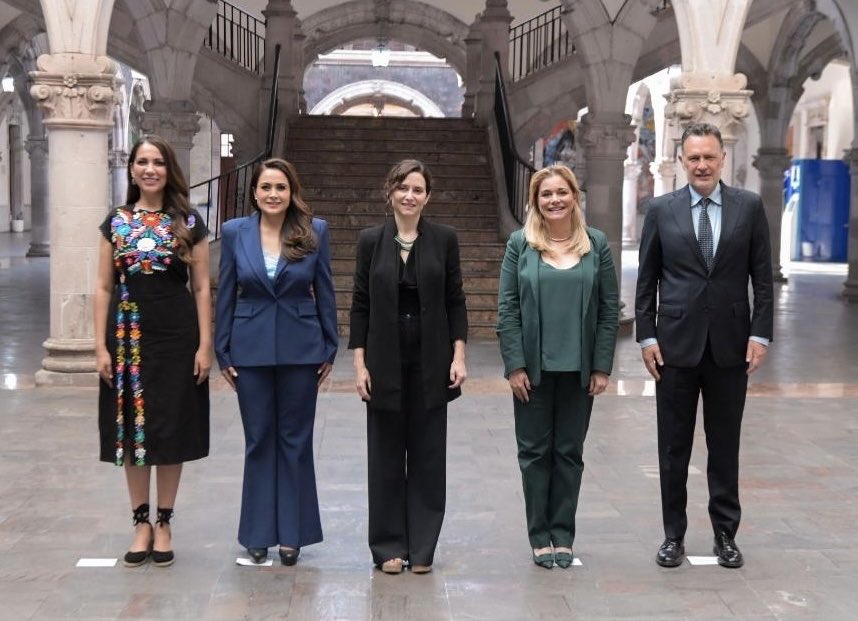 Si, dentro de dos años, regresa Ayuso —o algún otro espécimen fascista similar—, ¿con cuántos gobernadores panistas se reunirá?