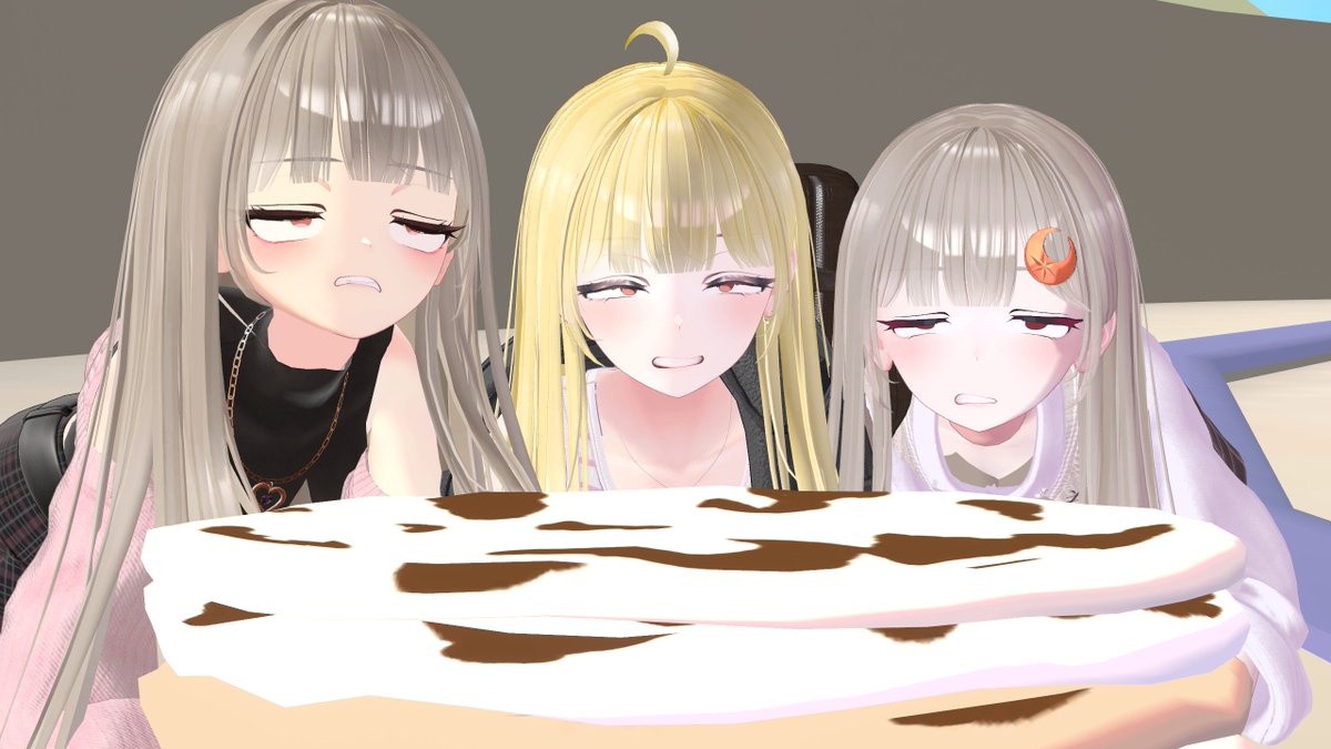 みんなで「くそまじぃ...」撮った!🥞