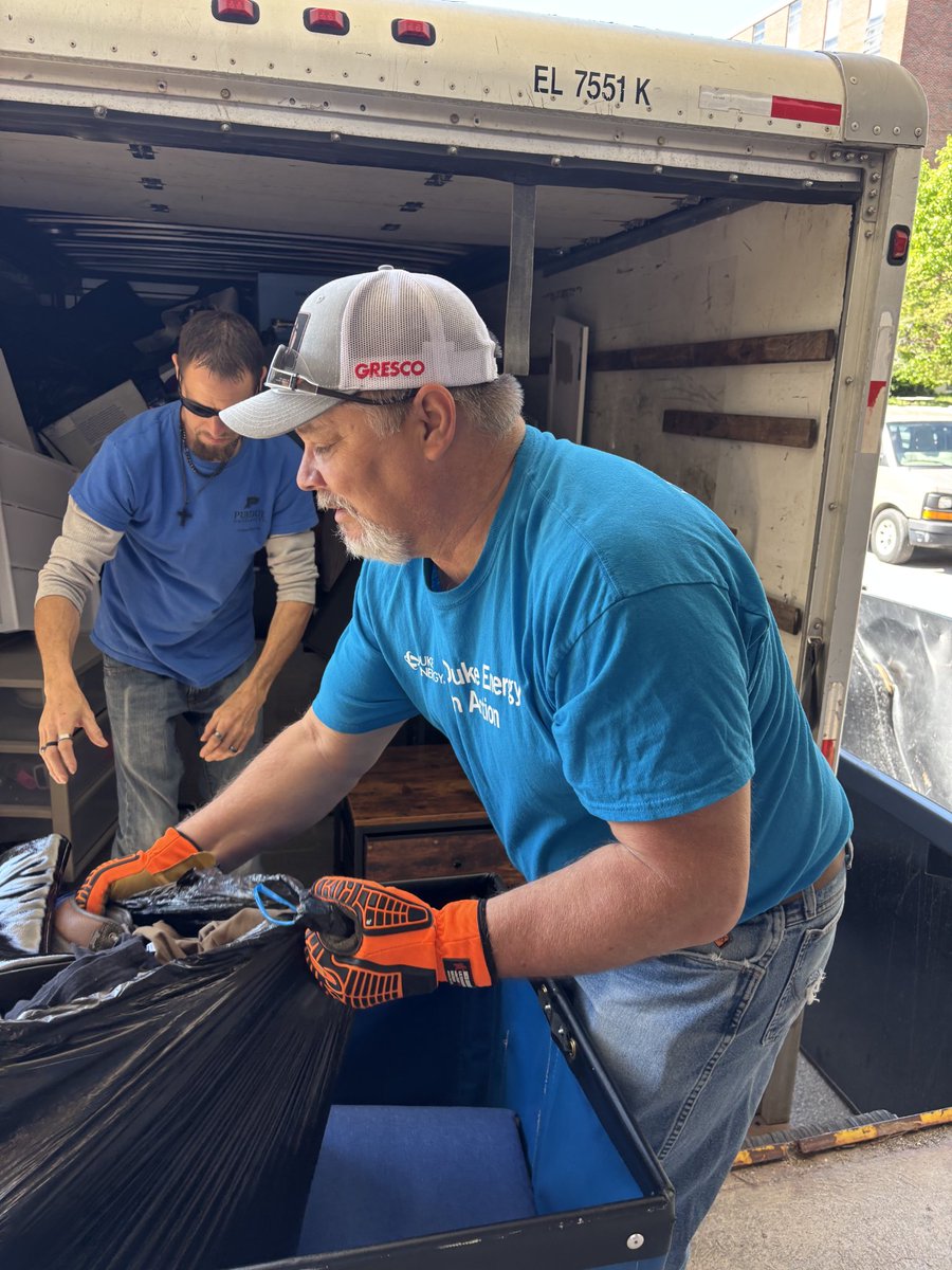 DukeEnergyIN's tweet photo. Duke Energy employees volunteered for Project Move Out at @LifeAtPurdue. This is a program that gathers food &amp; other items that students leave behind, and donates them to nonprofits who serve those in need. https://t.co/rWBgINFAfS
