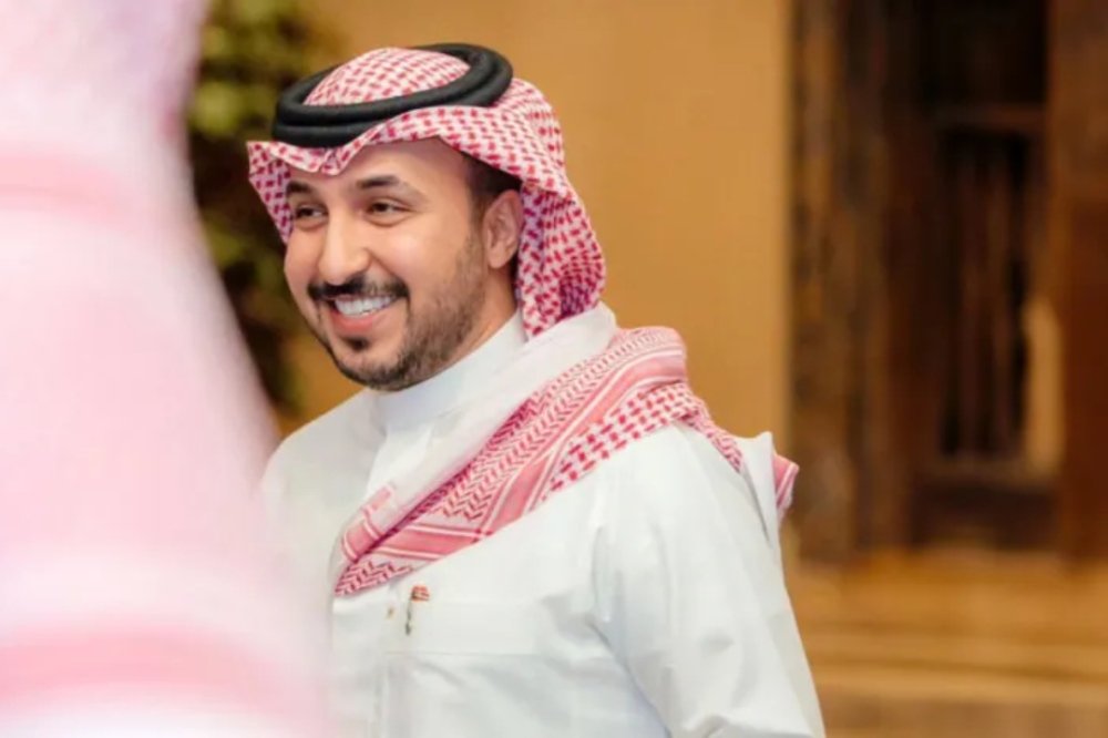 @ نخبة المحللين @ tweet media