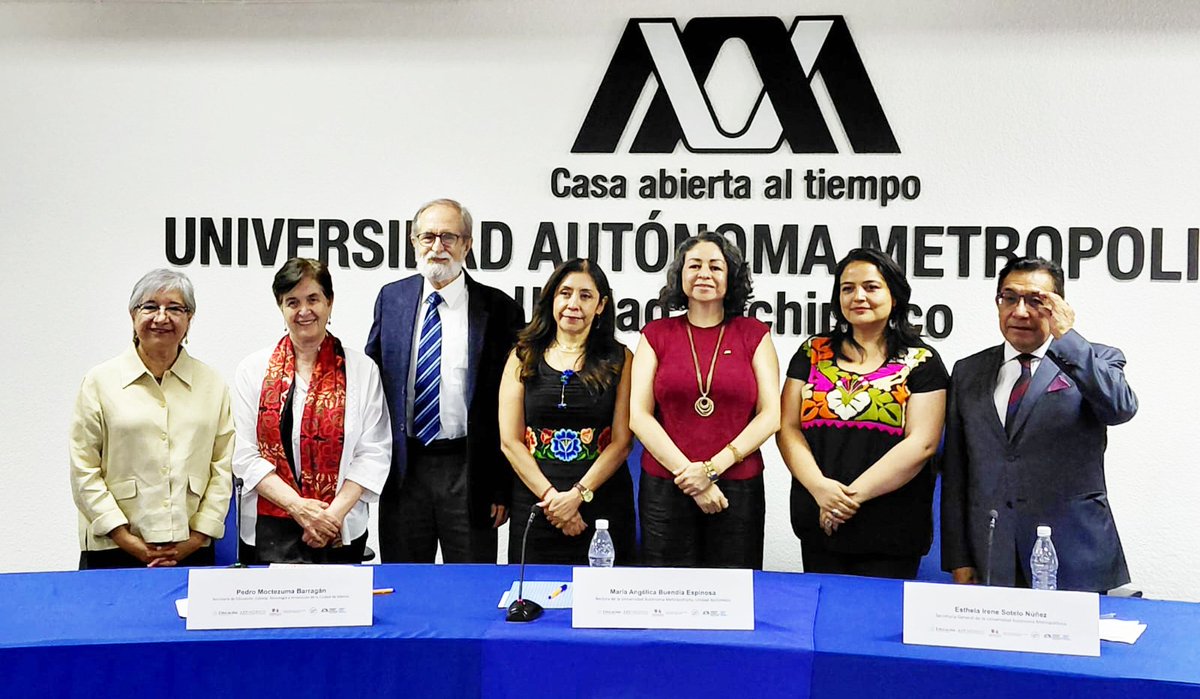 CDHCMX's tweet photo. "Este evento permitirá plantear propuestas valiosas para avanzar hacia una Ciudad donde niñas y niños se desarrollen con bienestar, inclusión y educación", indicó González Saravia, quien resaltó la importancia de que #NNyA ejerzan sus derechos en las mejores condiciones. https://t.co/L4zPGzSow9