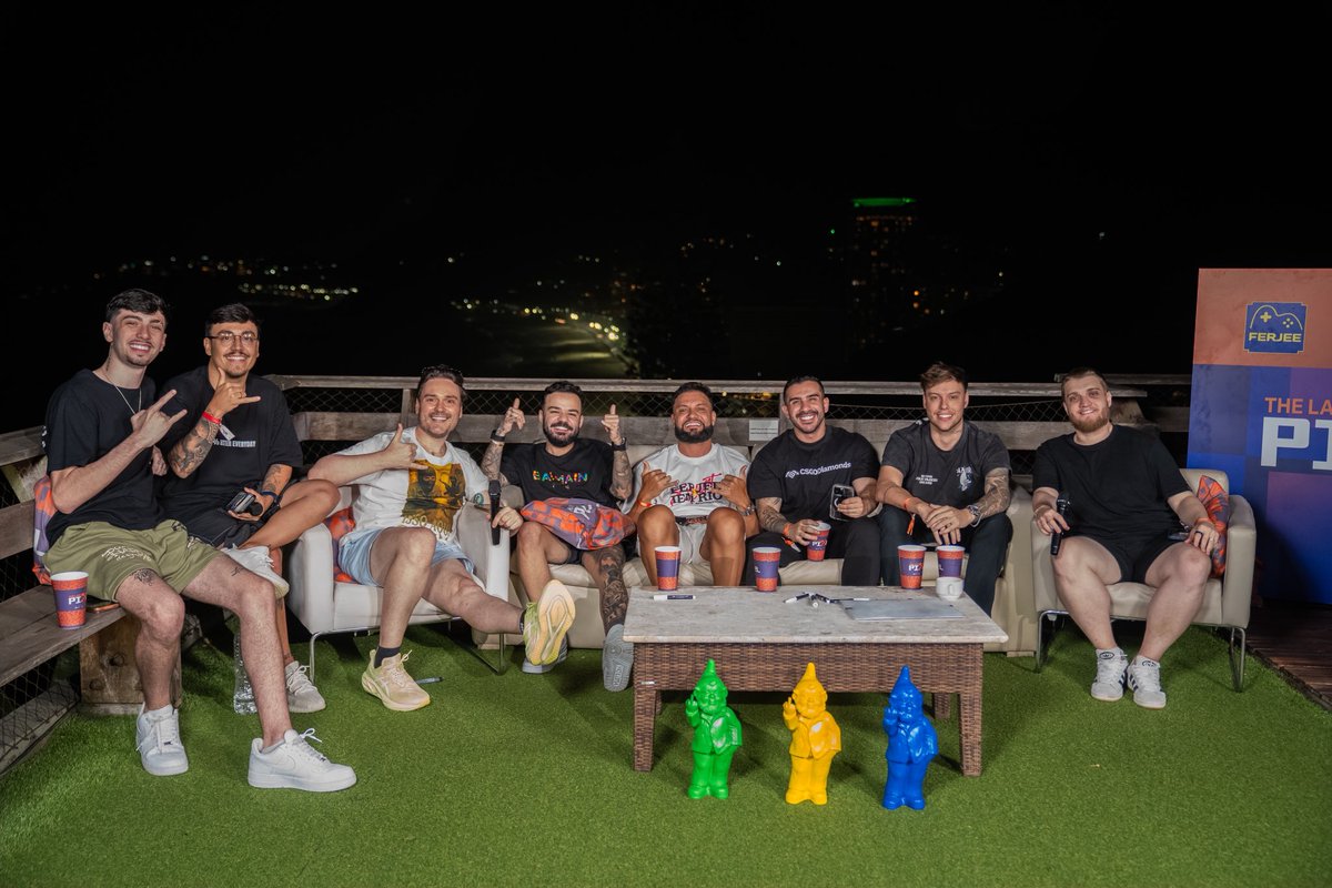 imperialesports's tweet photo. Dia de TBT 💚
Vem relembrar como foi o The Last Pixel!
Mais alguém com saudade e já no aguardo do próximo? 🥲
#IMPlastPIXEL #LABIMP #IMPLEGENDS https://t.co/QuGeoLMAXy