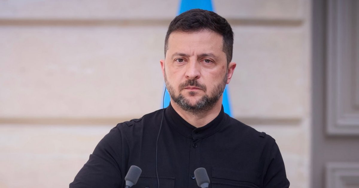 "Ми не рекомендуємо бути в Москві": Зеленський відповів на перемир'я Путіна: Президент України Володимир Зеленський порадив лідерам іноземних держав, які близькі до Росії, не їхати до Москви на 9 травня. dlvr.it/TSQg6h