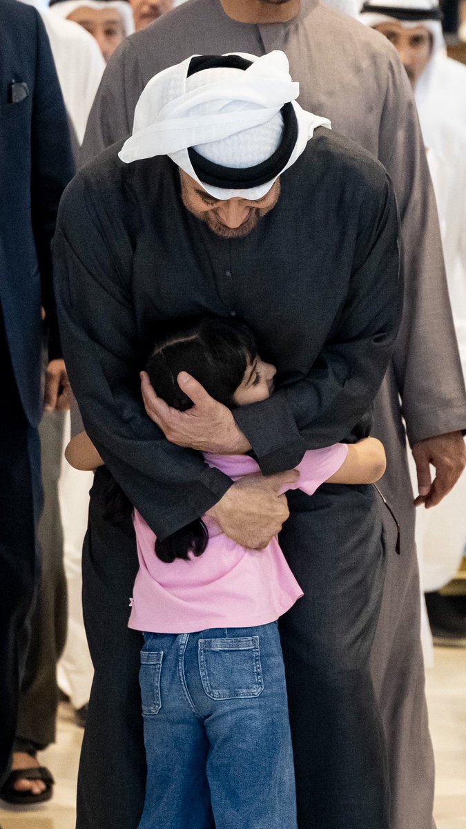 uae_parza's tweet photo. الوطن ❤️ https://t.co/OLbLxvOp8q
