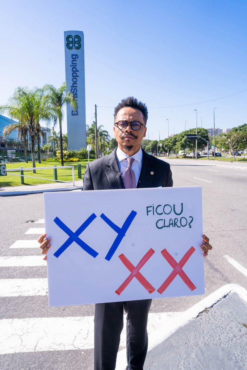 Protocolei um Projeto de Lei na Câmara Municipal do Rio determinando que banheiros públicos e de uso coletivo sejam utilizados de acordo com o sexo biológico. 

Shoppings, repartições públicas, estabelecimentos comerciais e eventos autorizados pela Prefeitura. Todos incluídos.