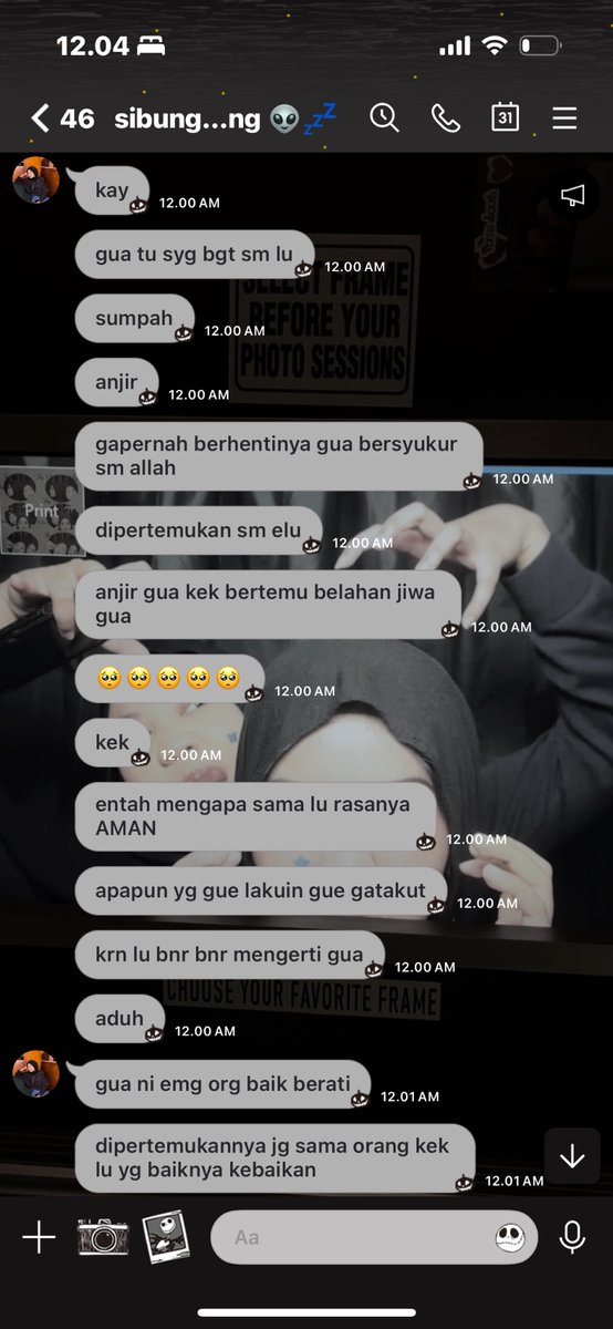 kayeedul's tweet photo. JUJUR JANGGAL DAN GUE CM BISA BALES DENGAN “ada maunya nih” KARNA GUE SELALU NGERASA INI ORG BS TBTB BEGINI DAN GUE GAK KEBIASA DIGINIIN SM KAWAN GUE JINK 😭😭😭 https://t.co/DIg34YcSL8