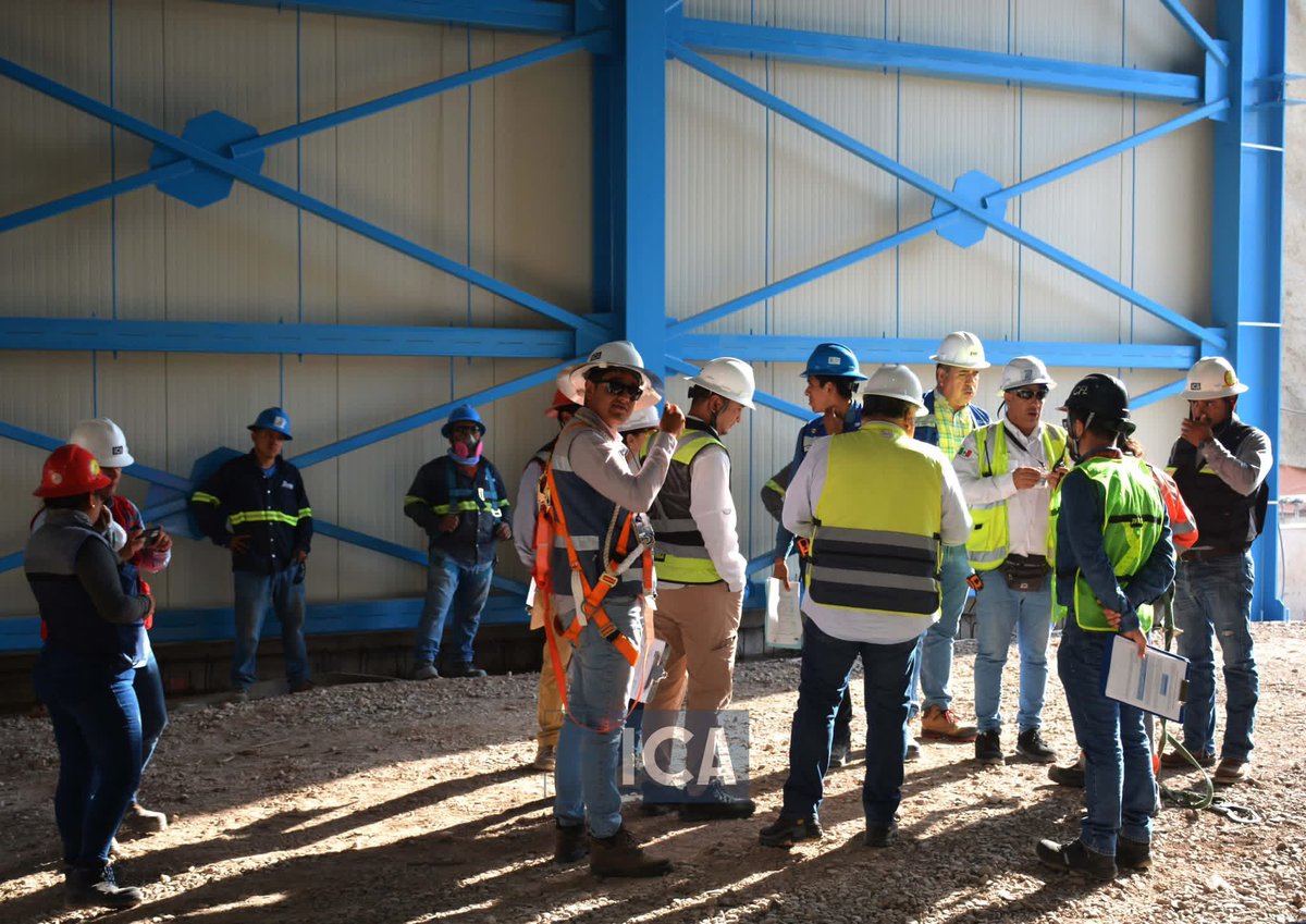 ICAMexico's tweet photo. ¡Voltea a vernos! Conoce nuestra nueva página de Talento ICA e infórmate sobre vacantes, procesos de reclutamiento y ofertas laborales para integrarte al mejor equipo de construcción y operación de infraestructura en México #CapitalHumano #ICA79 https://t.co/pkKxrQ77r4 https://t.co/UQNryYQSbc