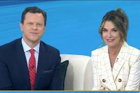 Savannah Guthrie returned to the Today show this morning after abruptly leaving yesterday’s live broadcast early without explanation.

She appeared composed on-air and did not address the sudden exit.

The timing fueled heavy speculation online because of the ongoing