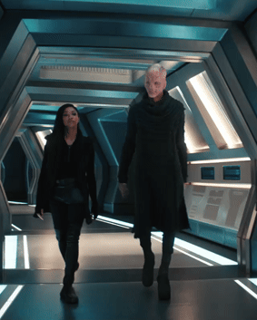 iStarr's tweet photo. Everyone's seeing MJ, I'm seeing Doug Jones as Saru in Star Trek: Disovery. https://t.co/yujpGmeeC4