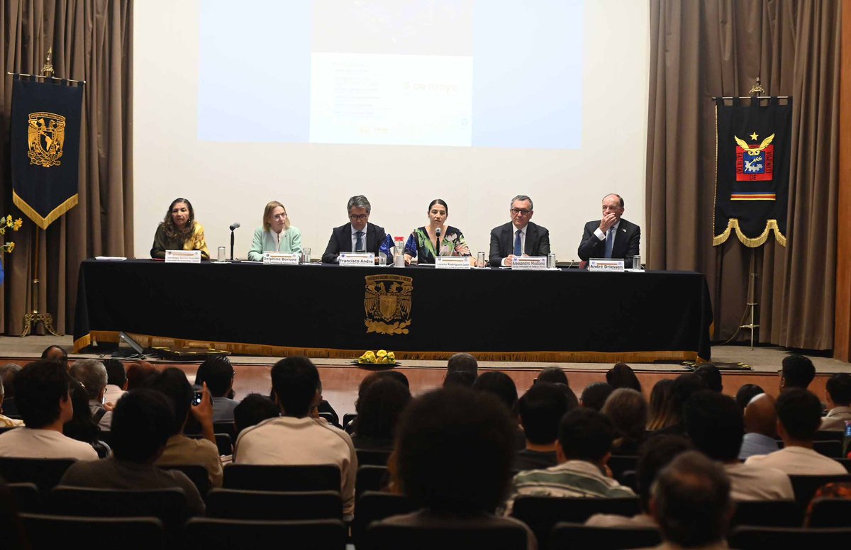 UNAM_MX's tweet photo. #BoletínUNAM Alianzas estratégicas globales adquieren importancia renovada: Lorena Rodríguez > https://t.co/RwzA0VIUJW https://t.co/oqbk3JJHCZ