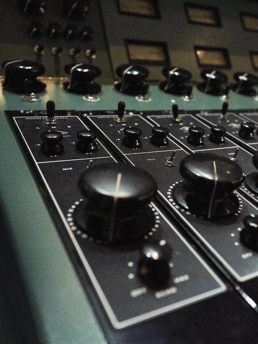 Universal Audio tweet media