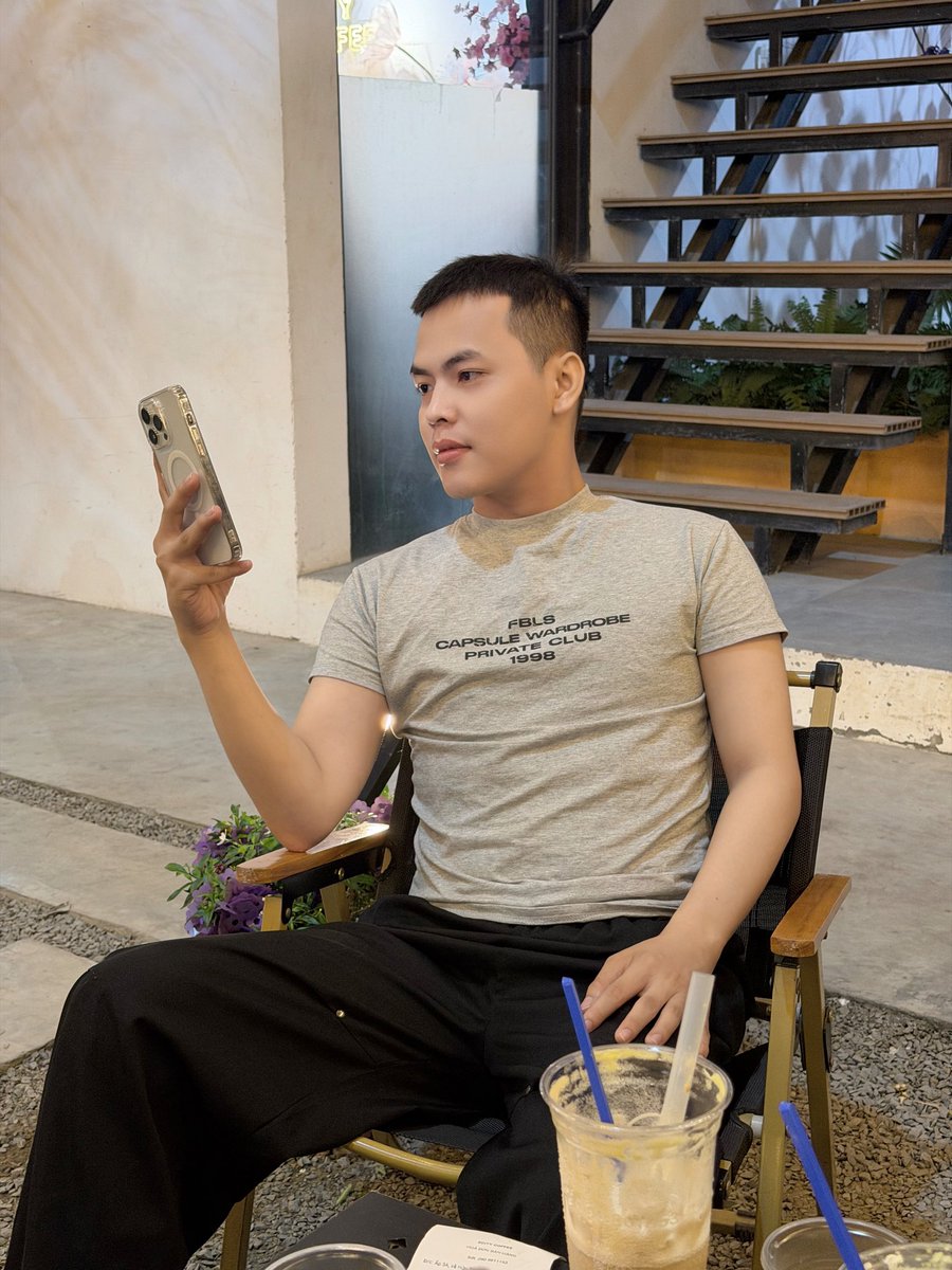 2001Shinn's tweet photo. Long An làm quen đi https://t.co/FkpeqpWIem