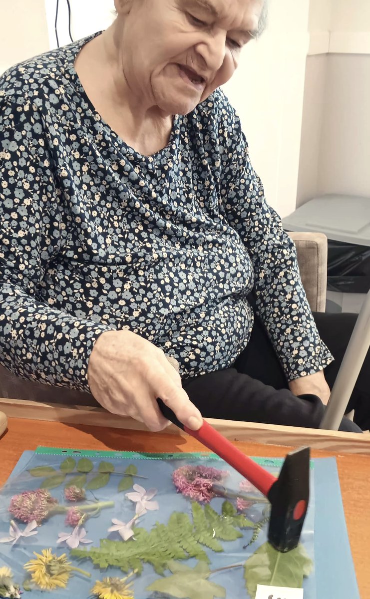 RedmountResHome's tweet photo. We're looking forward to #30DaysWild in June, as part of the annual @WildlifeTrusts initiative! In preparation Carmen is planning all sorts of wonderful activities to bring us closer to nature, including wild foraging and leaf printing #WildForaging #TreasureHunt @DevonWildlife https://t.co/MC47AaMs73