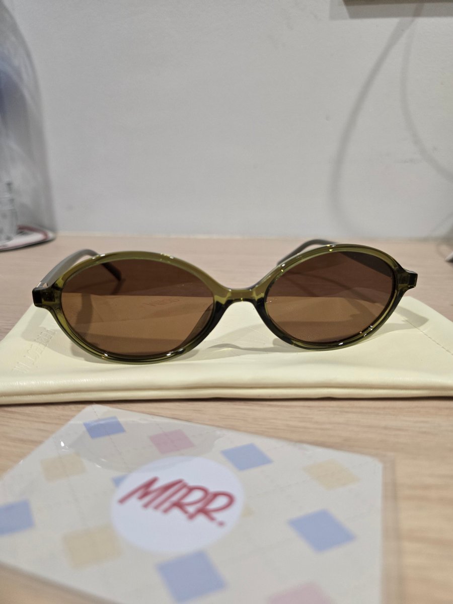 _mywinter's tweet photo. ส่งต่อแว่นกันแดด mirr ส�� olive ค่ะ ใช้งานครั้งเดียว ใหม่มาก อุปกรณ์มีแค่ถุงค่ะ ขอดูเพิ่มเติมได้นะคะ 

300 รส. ค่ะ 🥹 #ส่งต่อแว่น #ส่งต่อแว่นกันแดด #ส่งต่อเสื้อผ้า #ส่งต่อเครื่องสำอางมือสอง #ส่งต่อเครื่องสำอางค์ https://t.co/8NCorYfWYd