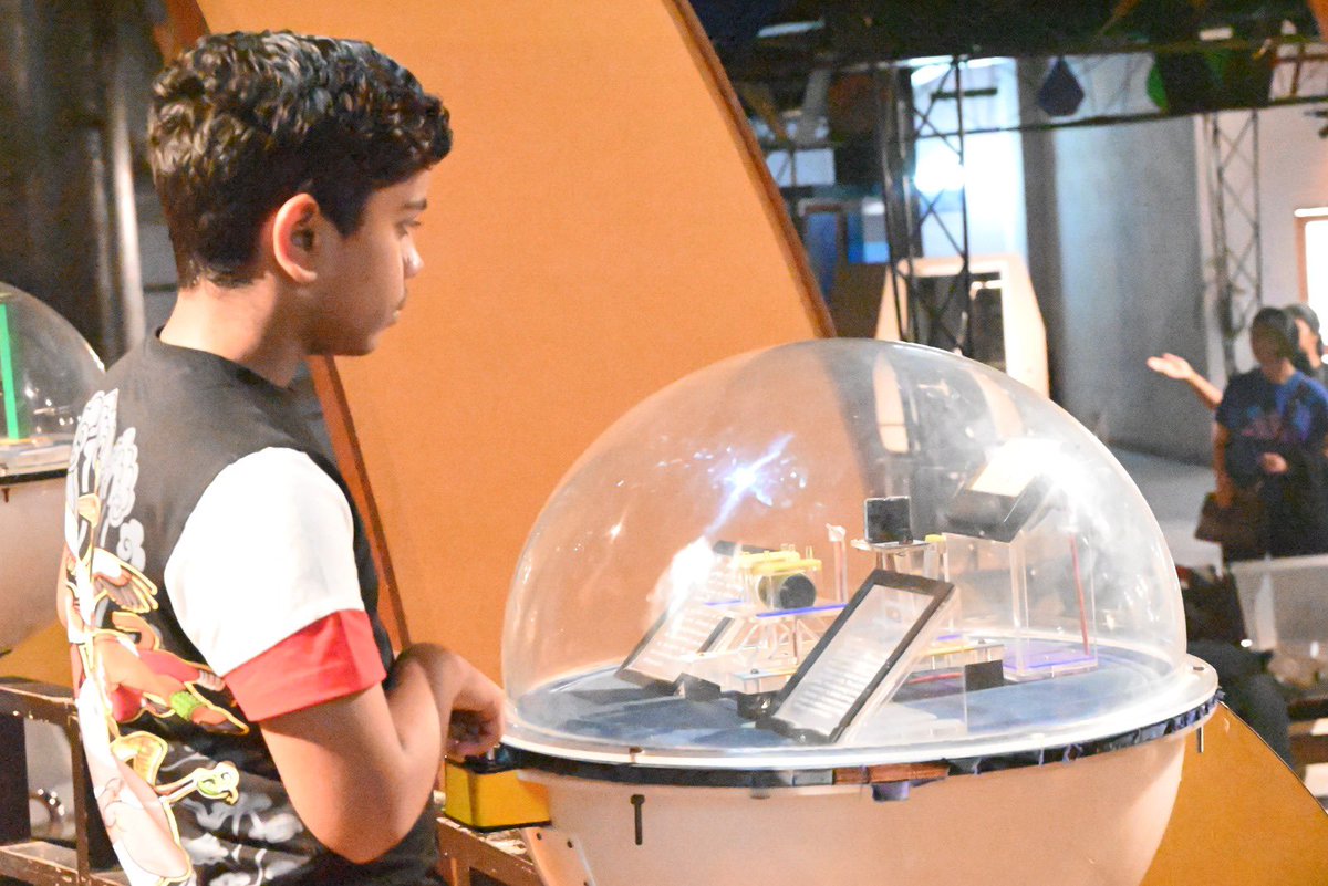GujScienceCity's tweet photo. અવકાશથી વિજ્ઞાન સુધીની રોમાંચક સફર!
ગુજરાત સાયન્સ સિટીના Hall of Space અને Hall of Science માં મુલાકાતીઓએ અનુભવ્યો જ્ઞાન, શોધ અને નવીનતાનો અદ્ભુત મેળાપ. દરેક પ્રદર્શન જિજ્ઞાસાને પ્રેરણા આપે છે અને વિજ્ઞાનને બનાવે છે વધુ રસપ્રદ!
#GujaratScienceCity #HallOfSpace #HallOfScience #ScienceForAll #ExploreScience @PMOIndia @CMOGuj @GovernorofGuj @IndiaDST @DSTGujarat @InfoGujarat @drvrajesh @arjunmodhwadia