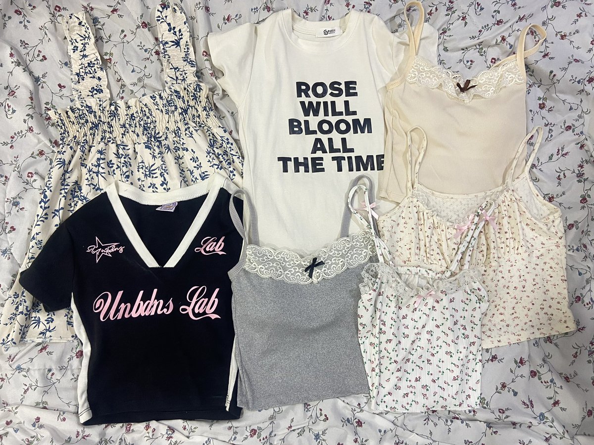 baejub77's tweet photo. ส่งต่อเสื้อผ้าเราเองค่า🎀🌟
shipping 40 🚗 4ตัวขึ้นไปส่งฟรี❗️
ราคาเริ่มต้น15฿ มีมากกว่าในรูปค่ะะ
ปัก+รี ลด5฿‼️
ลงวันเสาร์ 9/05/26 
#ส่งต่อเสื้อผ้ามือสอง #เสื้อผ้ามือสอง #โล๊ะตู้ #เสื้อผ้ามือสองสภาพดี https://t.co/6X60dsqsB8