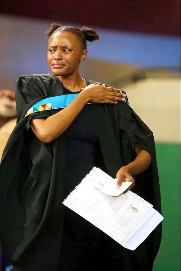 Am_Blujay's tweet photo. Nokuthula Dlamini graduated from UKZN this week in a modest outfit because she couldn't afford a new dress — but that didn't stop her from shining.

The 24-year-old's emotional hug with her single mom after being capped went viral, and now South Africans have come together to arrange a dress, make-up, free photoshop and a cake so she could celebrate properly.