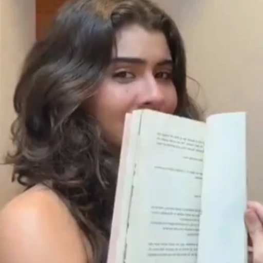 georgiastagge's tweet photo. melhor livro do mundo (não li ainda) ✨ https://t.co/USDCcnKmAw