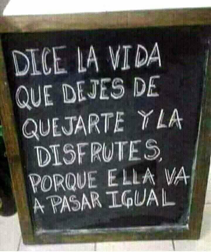 Muy buenos días 😃Espero que tú dia esté lleno de todo eso que sé necesita para que seas feliz, con *DIOS* lo tendras. 🙏 bendecido jueves *DIOS CON TIGO* 😉👍🏻 buena vibra