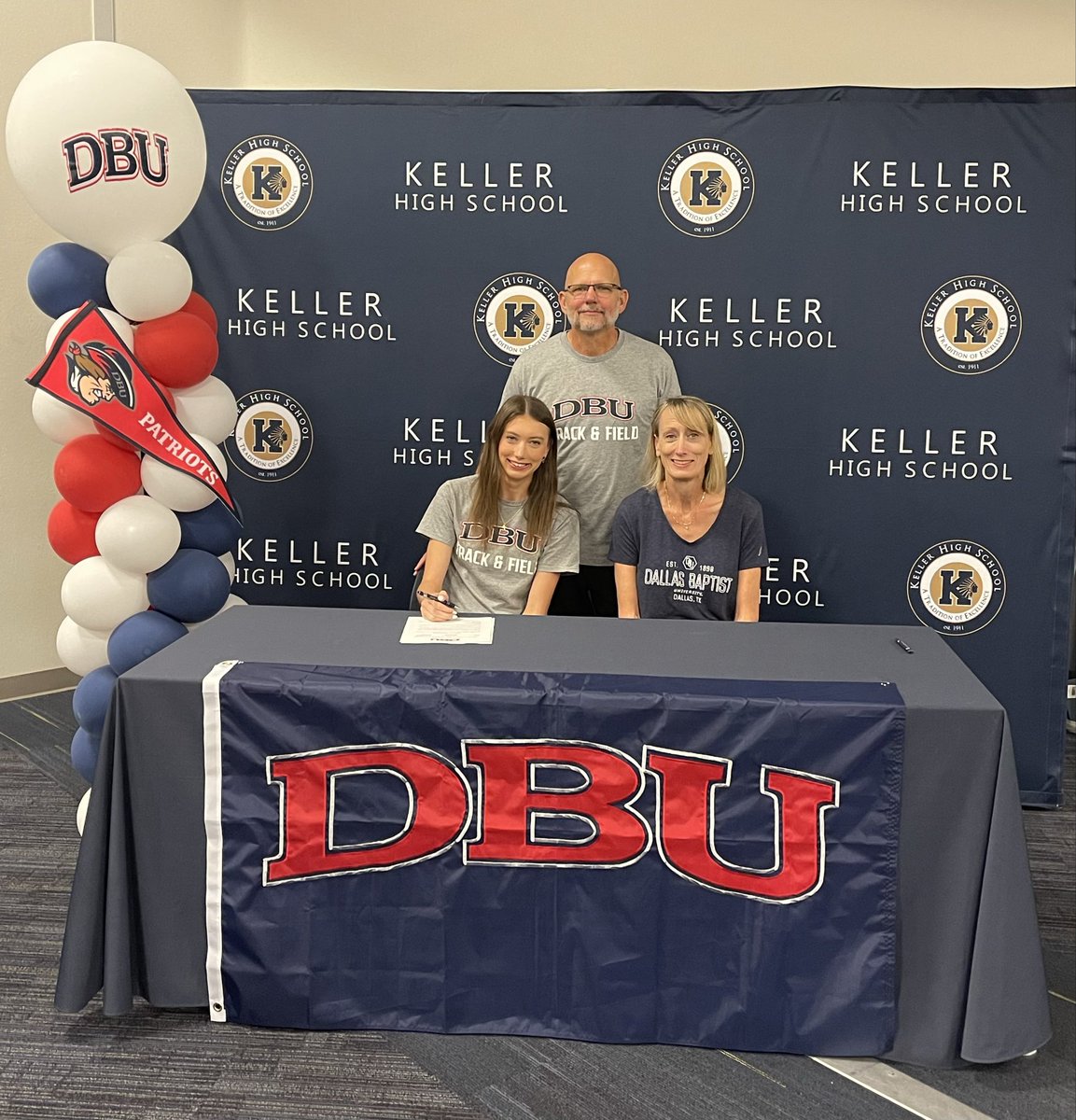 MrsSimmonsKHS's tweet photo. Congratulations to Kendall and Carter as they signed to run track at DBU in the coming year! Excited to see you further your athletic career at the next level. @KISDAthletics @kellerindiansfb @KHSSpeed https://t.co/EUr5FU0wv9