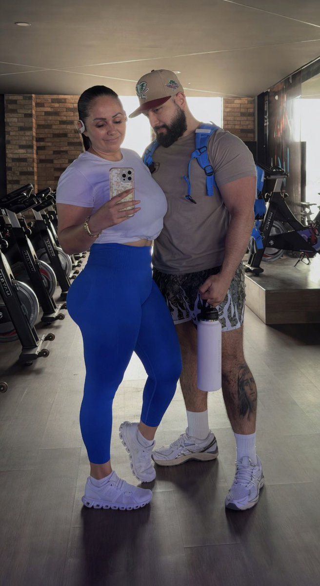SrysraTorres tweet media
