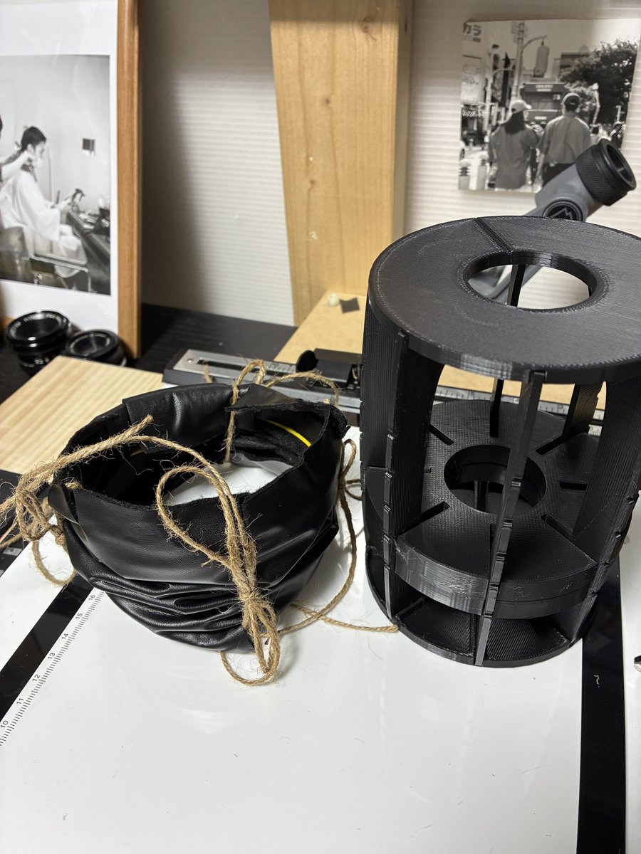昭和レトロ 引き伸ばし機 DIAMOND ENLARGER 蛇腹 R8SD349 何を作っていたかというと引き伸ばし機に使用する蛇腹を作っていました