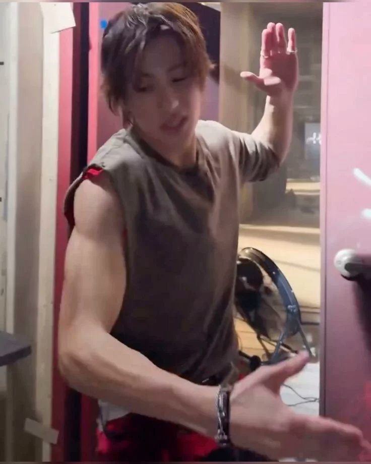 wontonaegi's tweet photo. #ilovebiceps 💪

https://t.co/N0qeXV7eEB https://t.co/iOZieofu5g