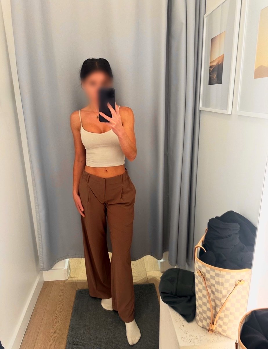Vivian Rose tweet media
