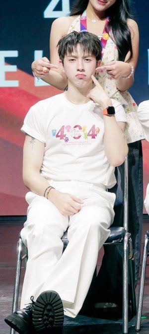 แมวสีส้ม ≽^•⩊•^≼ tweet media