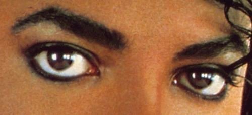 mjakgae's tweet photo. ari &amp; michael have the prettiest doe eyes 𐙚⋆°🦢｡⋆ https://t.co/Saw1PXORxt