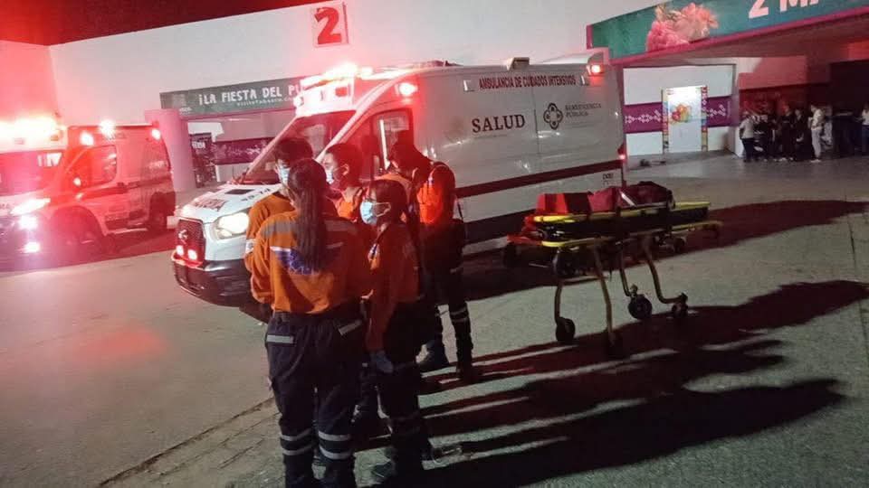 veracruznotiof's tweet photo. #Nacional | Se registró fuerte incendio en la Nave 1 del Parque #Tabasco "Dora María"

El siniestro ocurrió en las primeras horas del 7 de mayo mientras se realizan las festividades de la #FeriaTabasco.

Hasta el momento se desconocen las causas del incendio y personas lesionadas https://t.co/4ygYxRvjEu
