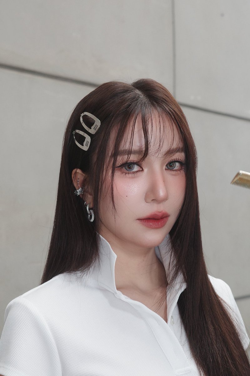 See you tonight at T-POP STAGE LET'S SHOW