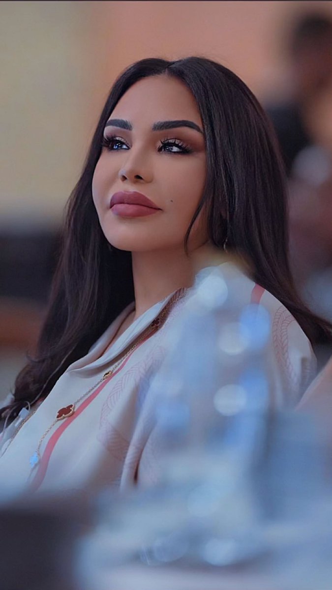 Azee1312's tweet photo. يامن على الحسن زاد حسنه جمال واناقة❤️
.
 #ليلة_احلام_والموسيقار_طلال
.
@AhlamAlShamsi 
. https://t.co/mbmBLSAsqz