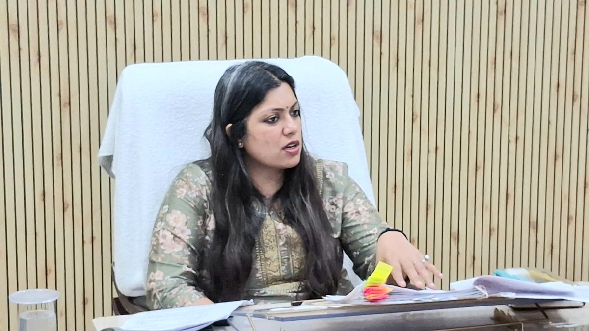 Medha Roopam tweet media