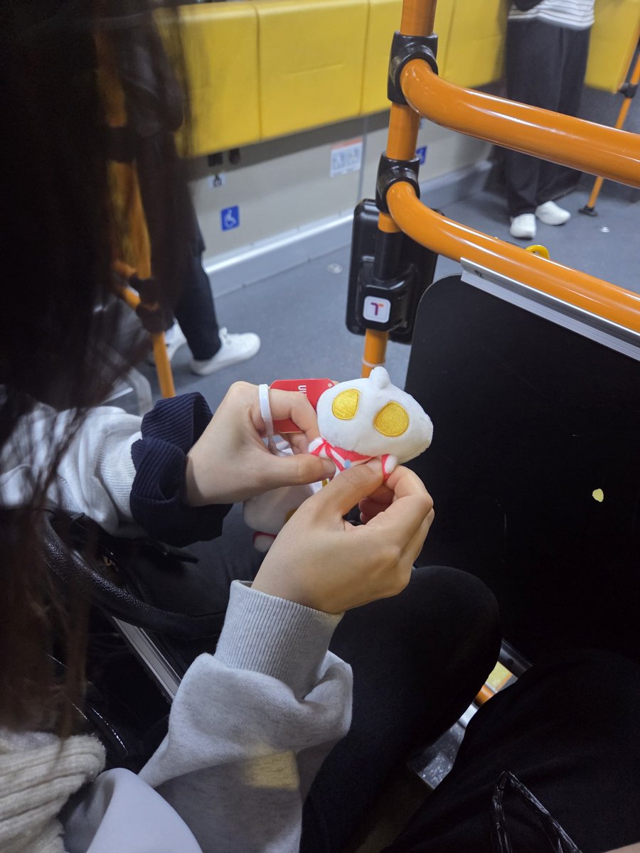 이엔 tweet media